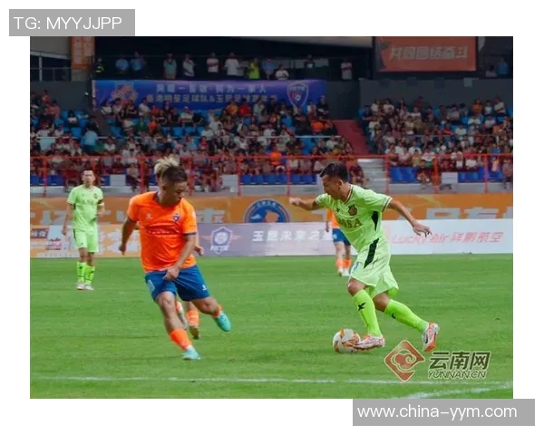 足球巨星云集球场合照精彩瞬间展现绿茵场上的荣耀与激情